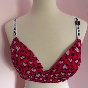 VS T-Shirt Wireless Bra. *NEW* 38C